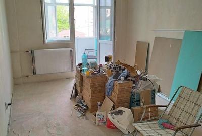 Apartament cu 2 camere decomandat în Brâncoveanu
