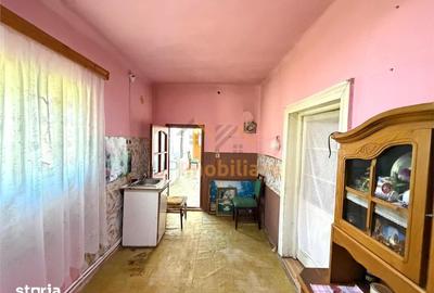 Casă cu 3 camere cu Teren 990 Mp în Girișu de Criș