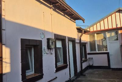 Casă cu 3 camere cu Teren 250 Mp în Bucureștii Noi
