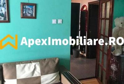 Apartament cu 3 camere decomandat în Drumul Taberei