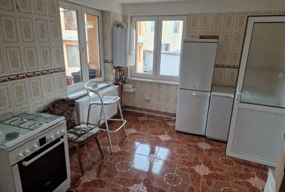 Casă individuală cu 4 camere cu Canalizare în Sânpetru - 3