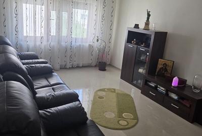 Apartament cu 3 camere decomandat în Buzaului - 4