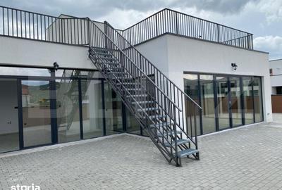 Apartament cu 4 camere în Dâmbul Rotund