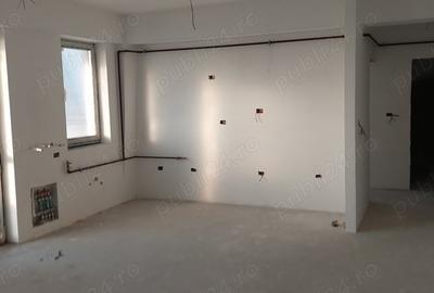 Apartament cu 3 camere semidecomandat în Central - 3