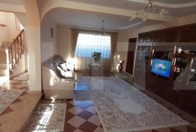 Casă individuală cu 4 camere cu Canalizare în Ițcani