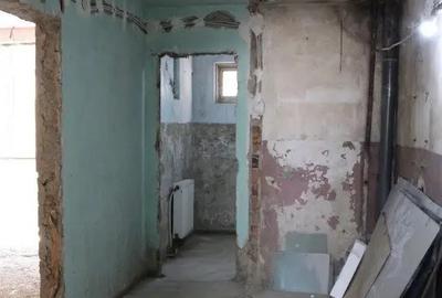 Apartament cu 3 camere decomandat în Central - 2