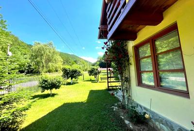 Casă individuală cu 5 camere cu Teren 2000 Mp în Strungari - 2