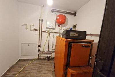 Duplex cu 12 camere cu Teren 1000 Mp în Romanii de Sus - 9