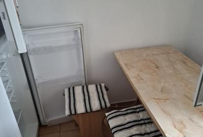 Garsonieră decomandată în Nicolina