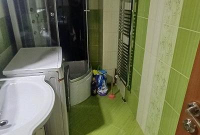 Apartament cu 2 camere decomandat în Plopilor