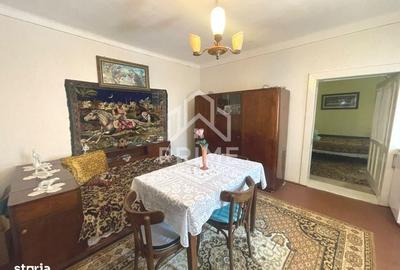 Casă cu 4 camere în Dos