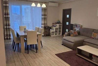 Apartament cu 3 camere decomandat în Lazaret - 14