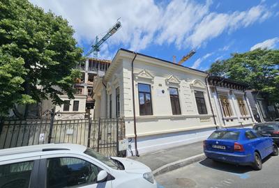 Casă individuală cu 13 camere cu Teren 309 Mp în P-ța Victoriei - 4