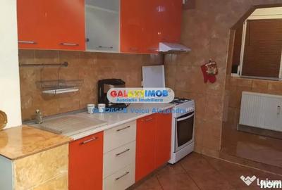 Apartament cu 2 camere decomandat în Berceni