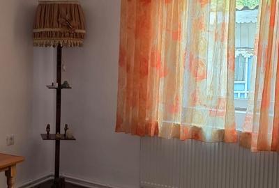 Casă cu 4 camere în Tărlungeni