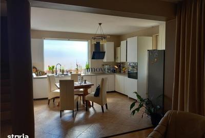 Casă cu 4 camere cu Teren 250 Mp în Central