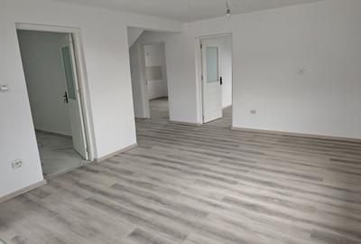 Casă cu 3 camere în Breasta - 2