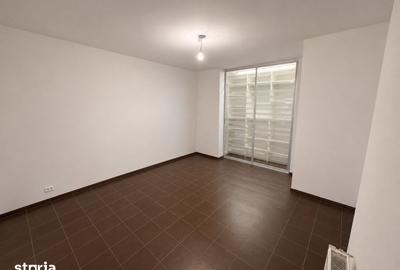 Casă cu 9 camere cu Teren 300 Mp în Grivița - 5