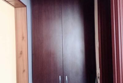 Apartament cu 2 camere semidecomandat în Micro 15