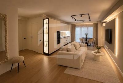 Apartament cu 2 camere semidecomandat, mobilat în Central