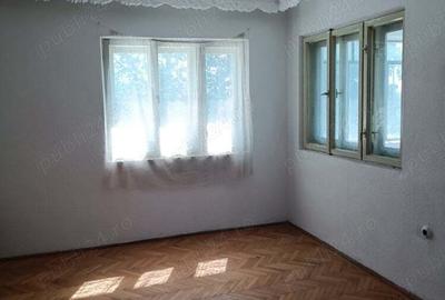 Casă cu 3 camere cu Teren 720 Mp în Central - 3