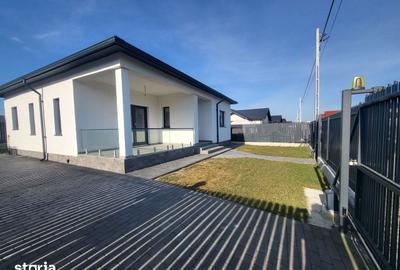 Casă cu 3 camere cu Teren 270 Mp în Hemeiuș - 3