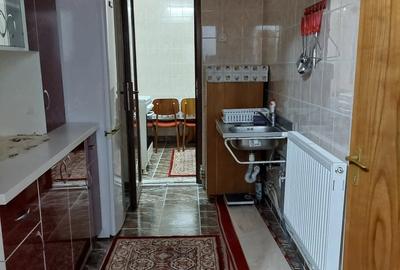 Apartament cu 3 camere decomandat în Trivale - 9