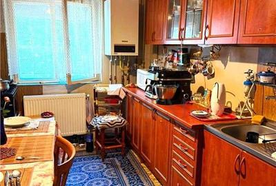 Apartament cu 3 camere decomandat în Lipovei - 1