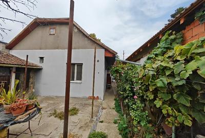 Casă individuală cu 3 camere cu Teren 950 Mp în Steaua