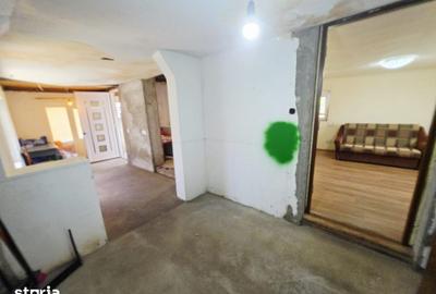 Casă cu 3 camere cu Teren 536 Mp în Ceptura