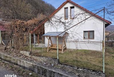 Casă cu 2 camere cu Teren 80 Mp în Sud - 2