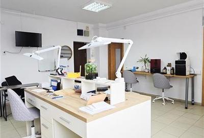 Birou, de 90 mp, în Central - 2
