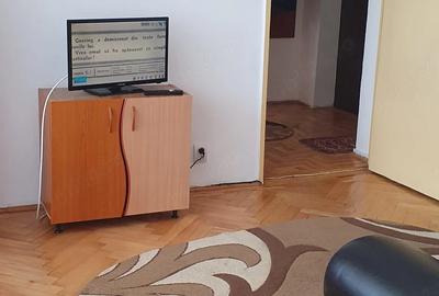 Apartament cu 2 camere nedecomandat în 1 Mai