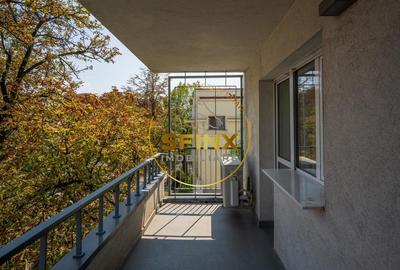Apartament cu 4 camere decomandat, mobilat în Dacia