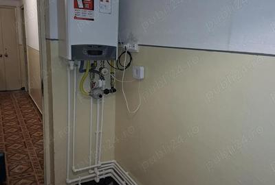 Apartament cu 3 camere semidecomandat în Cet - 5