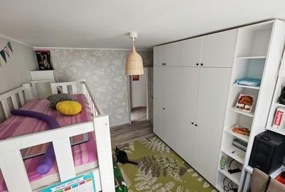 Apartament cu 3 camere semidecomandat în Dosu Bricii