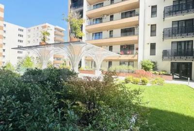 Apartament cu 2 camere decomandat în Tractorul