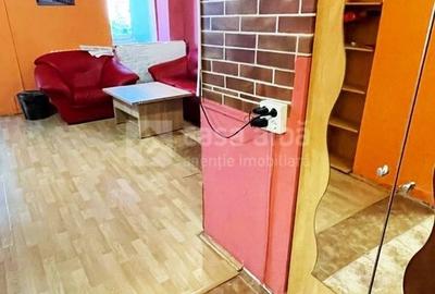 Garsonieră decomandată, mobilată în Gară