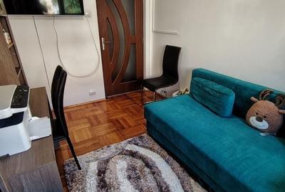 Apartament cu 3 camere semidecomandat în Fortuna