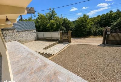 Casă cu 4 camere în Mărgineni