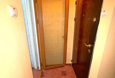 Apartament cu 2 camere semidecomandat, mobilat în Micro 19 - 6