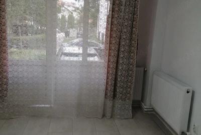 Garsonieră decomandată în Central