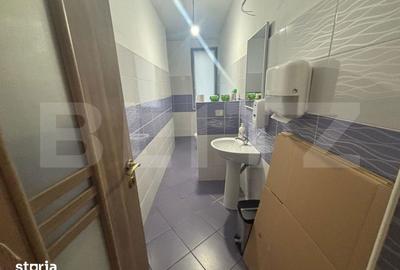 Spațiu comercial, de 332.26 mp, în Gruia - 8