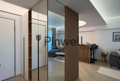 Apartament cu 3 camere semidecomandat, mobilat în Pipera