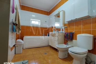 Casă cu 10 camere cu Teren 3090 Mp în Baciu - 3
