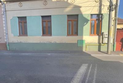 Casă cu 2 camere în Ultracentral