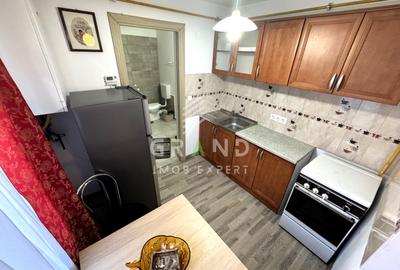 Apartament cu 2 camere semidecomandat, mobilat în Central