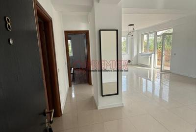 Apartament cu 2 camere semidecomandat în Văcăresti