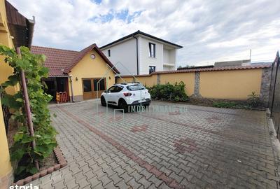 Casă cu 4 camere cu Teren 732 Mp în Central