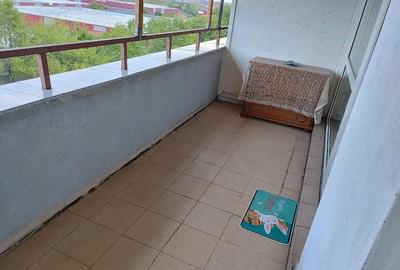 Apartament cu 2 camere decomandat în UTA
